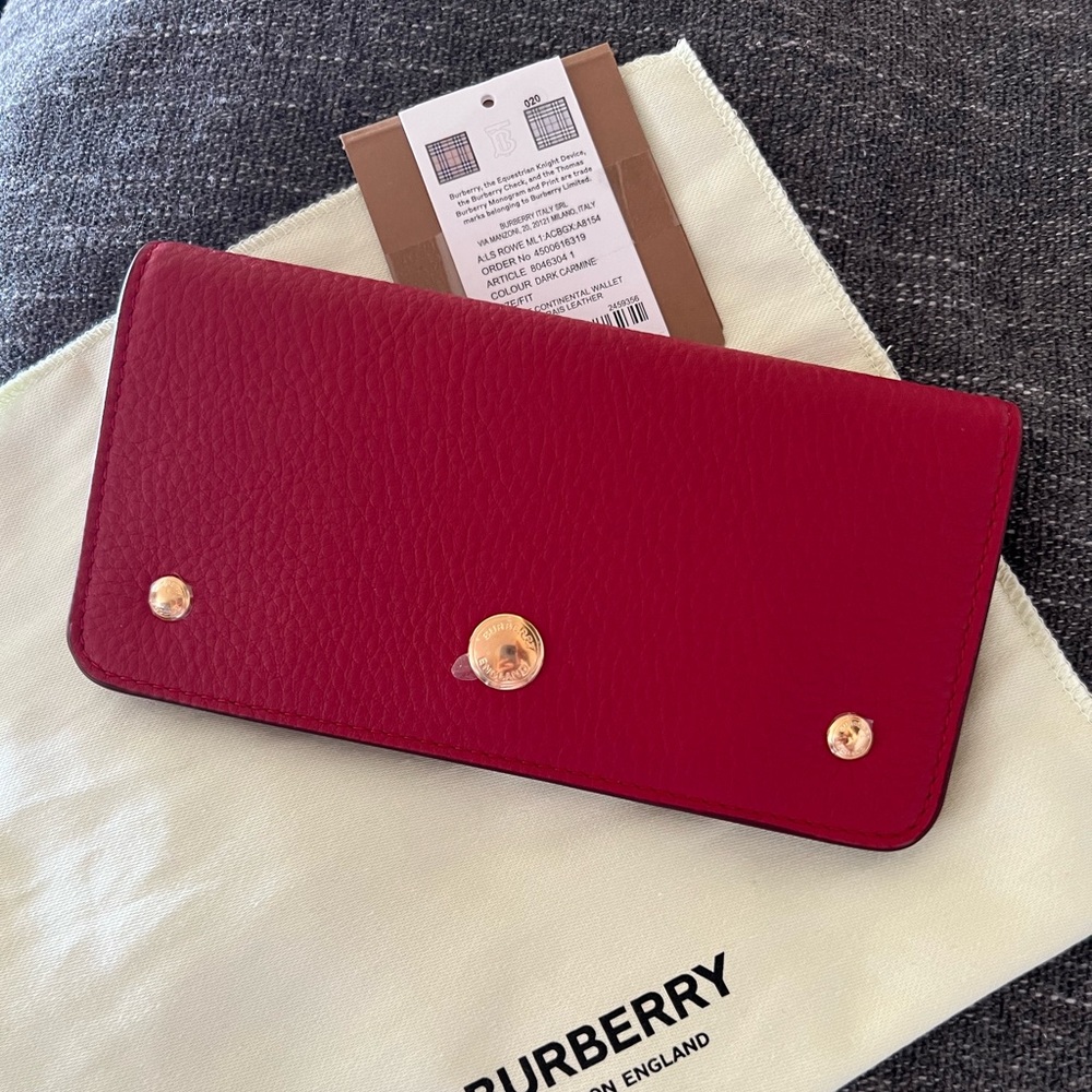 Burberry Rowe continental wallet